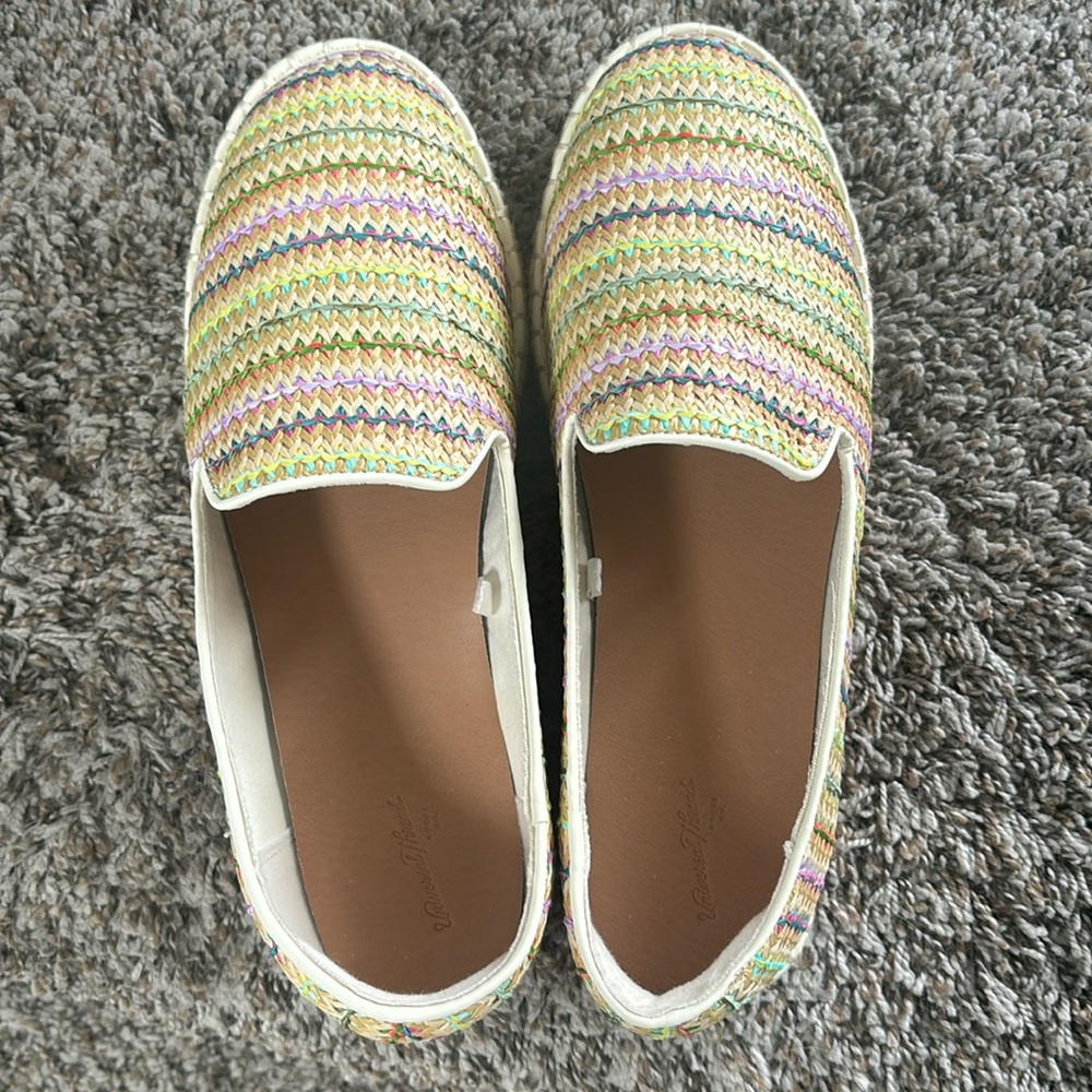 Women size ten wide worn once from target.